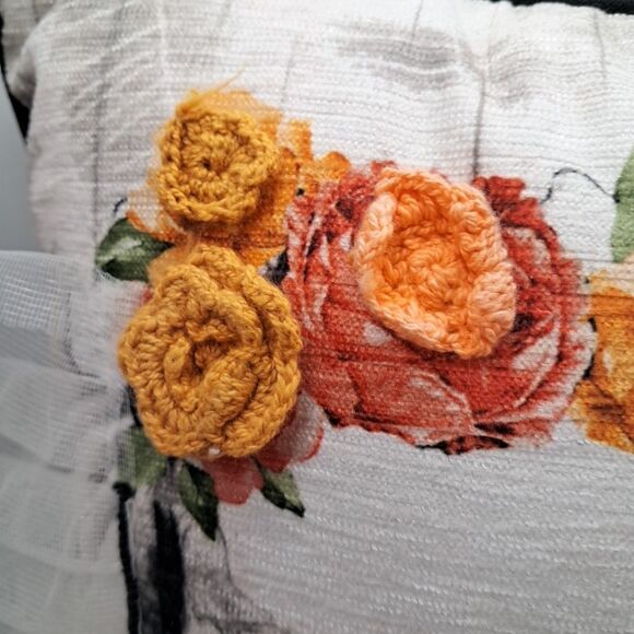 Halloween Skull Couple Bride & Groom Spider Throw Pillow Gorgeous! 12" x 12" - Picture 2 of 5